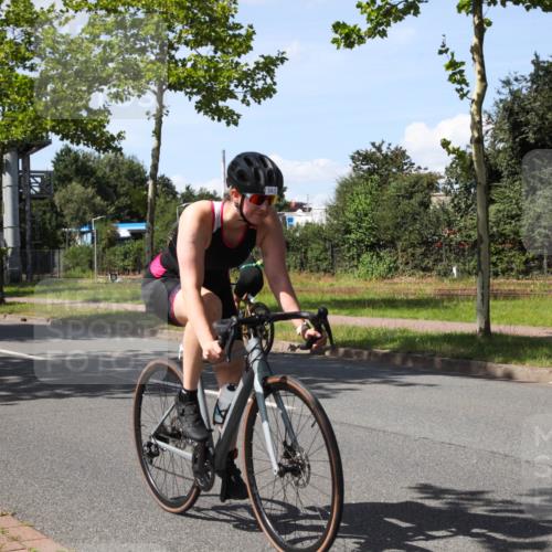10.08.2025 - GEWOBA Citytriathlon Bremen Yannick Fuchs http://msf.ph/oto/8541997 10.08.2025 14:30:44 Radfahren 12, 107, 175, 178, 328, 341, 345, 356, 381, 399, 409, 416, 461, 504, 510 meine-sportfotos.de