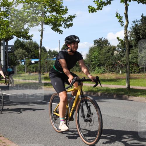 10.08.2025 - GEWOBA Citytriathlon Bremen Yannick Fuchs http://msf.ph/oto/8542027 10.08.2025 14:30:47 Radfahren 12, 107, 175, 178, 328, 341, 345, 356, 381, 399, 409, 416, 461, 504, 510 meine-sportfotos.de