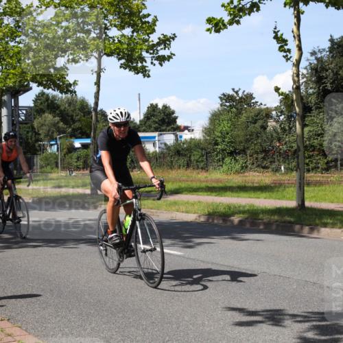 10.08.2025 - GEWOBA Citytriathlon Bremen Yannick Fuchs http://msf.ph/oto/8542095 10.08.2025 14:30:55 Radfahren 12, 175, 335, 368, 385, 399, 416, 504, 510 meine-sportfotos.de