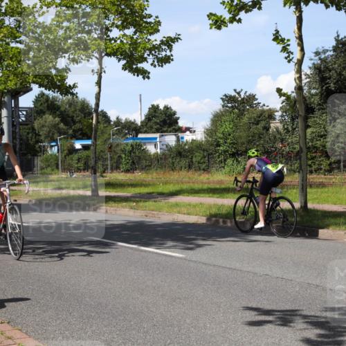 10.08.2025 - GEWOBA Citytriathlon Bremen Yannick Fuchs http://msf.ph/oto/8542173 10.08.2025 14:31:04 Radfahren 26, 155, 175, 335, 368, 385, 412, 491, 494, 504, 510 meine-sportfotos.de