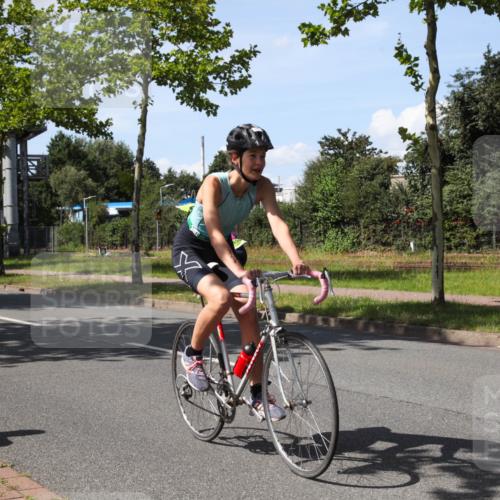 10.08.2025 - GEWOBA Citytriathlon Bremen Yannick Fuchs http://msf.ph/oto/8542178 10.08.2025 14:31:04 Radfahren 26, 155, 175, 335, 368, 385, 412, 491, 494, 504, 510 meine-sportfotos.de