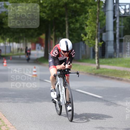 10.08.2025 - GEWOBA Citytriathlon Bremen Yannick Fuchs http://msf.ph/oto/8542201 10.08.2025 12:47:43 Radfahren 566, 587, 590, 679, 745, 753, 801, 884, 916, 943, 951 meine-sportfotos.de