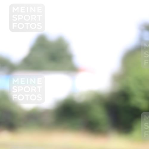 10.08.2025 - GEWOBA Citytriathlon Bremen Yannick Fuchs http://msf.ph/oto/8542213 10.08.2025 10:40:06 Radfahren 11, 55, 57, 61, 77, 79, 91, 135, 197, 227, 398, 496 meine-sportfotos.de