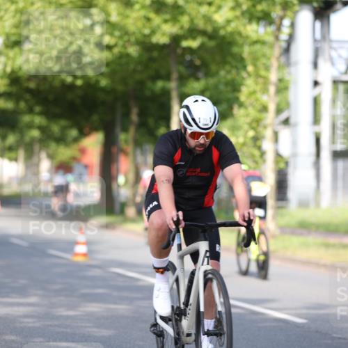 10.08.2025 - GEWOBA Citytriathlon Bremen Yannick Fuchs http://msf.ph/oto/8542220 10.08.2025 10:40:07 Radfahren 11, 55, 57, 61, 77, 79, 91, 135, 197, 227, 398, 496 meine-sportfotos.de