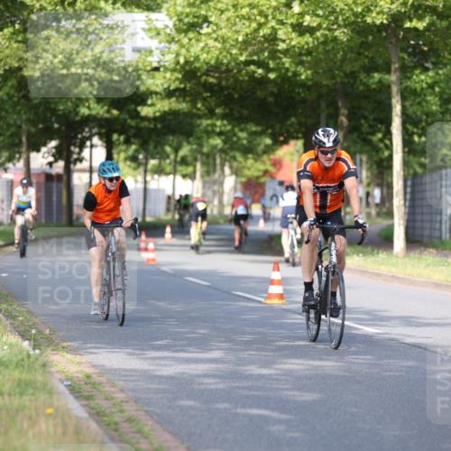 10.08.2025 - GEWOBA Citytriathlon Bremen Yannick Fuchs http://msf.ph/oto/8542249 10.08.2025 10:40:11 Radfahren 1, 11, 47, 55, 57, 61, 79, 91, 135, 197, 227, 398 meine-sportfotos.de
