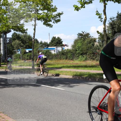 10.08.2025 - GEWOBA Citytriathlon Bremen Yannick Fuchs http://msf.ph/oto/8542258 10.08.2025 14:31:12 Radfahren 26, 97, 155, 187, 291, 335, 368, 385, 407, 412, 469, 470, 491, 494, 509 meine-sportfotos.de