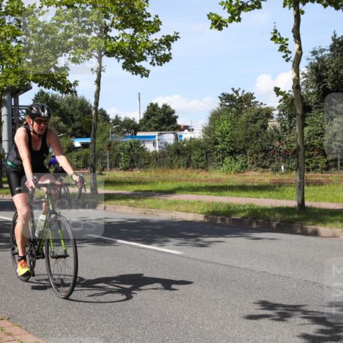 10.08.2025 - GEWOBA Citytriathlon Bremen Yannick Fuchs http://msf.ph/oto/8542262 10.08.2025 14:31:13 Radfahren 26, 97, 155, 187, 291, 335, 368, 385, 407, 412, 469, 470, 491, 494, 509, 523 meine-sportfotos.de