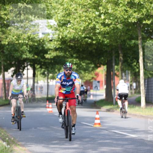 10.08.2025 - GEWOBA Citytriathlon Bremen Yannick Fuchs http://msf.ph/oto/8542269 10.08.2025 10:40:13 Radfahren 1, 11, 47, 61, 79, 91, 135, 197, 227 meine-sportfotos.de