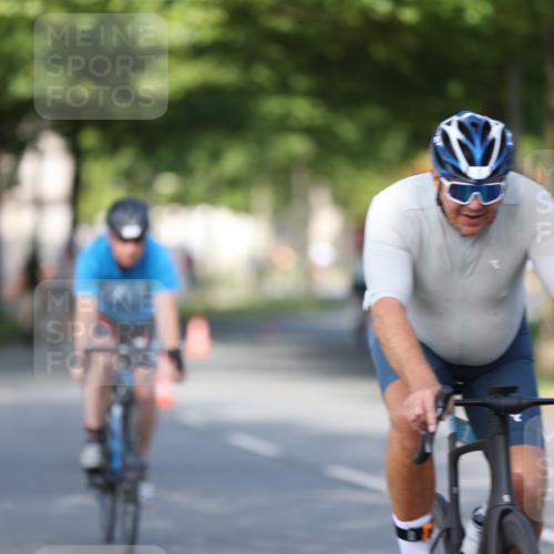 10.08.2025 - GEWOBA Citytriathlon Bremen Yannick Fuchs http://msf.ph/oto/8542328 10.08.2025 10:40:24 Radfahren 1, 11, 39, 47, 65, 125, 135, 197, 229 meine-sportfotos.de