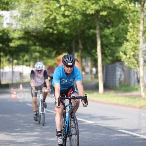 10.08.2025 - GEWOBA Citytriathlon Bremen Yannick Fuchs http://msf.ph/oto/8542335 10.08.2025 10:40:25 Radfahren 1, 11, 39, 47, 65, 125, 135, 197, 229 meine-sportfotos.de