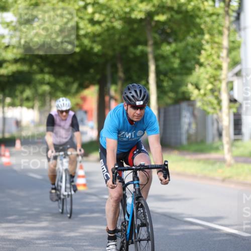 10.08.2025 - GEWOBA Citytriathlon Bremen Yannick Fuchs http://msf.ph/oto/8542339 10.08.2025 10:40:25 Radfahren 1, 11, 39, 47, 65, 125, 135, 197, 229 meine-sportfotos.de