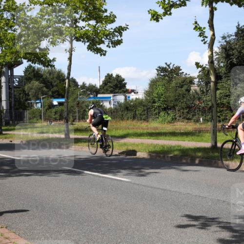 10.08.2025 - GEWOBA Citytriathlon Bremen Yannick Fuchs http://msf.ph/oto/8542344 10.08.2025 14:31:56 Radfahren 411, 459, 496, 520 meine-sportfotos.de