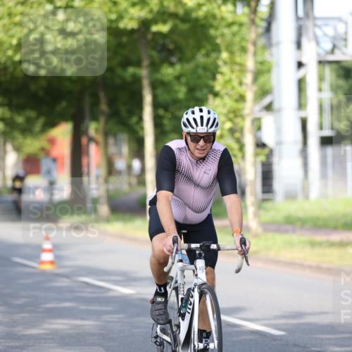 10.08.2025 - GEWOBA Citytriathlon Bremen Yannick Fuchs http://msf.ph/oto/8542346 10.08.2025 10:40:26 Radfahren 1, 11, 39, 47, 65, 125, 135, 229, 368 meine-sportfotos.de