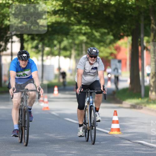 10.08.2025 - GEWOBA Citytriathlon Bremen Yannick Fuchs http://msf.ph/oto/8542368 10.08.2025 10:40:29 Radfahren 1, 11, 23, 39, 47, 65, 125, 135, 229, 368 meine-sportfotos.de