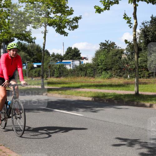 10.08.2025 - GEWOBA Citytriathlon Bremen Yannick Fuchs http://msf.ph/oto/8542429 10.08.2025 14:32:22 Radfahren 104, 105, 113, 284, 299, 344, 355, 359, 362, 366, 370, 376, 393, 433, 463, 489, 508 meine-sportfotos.de