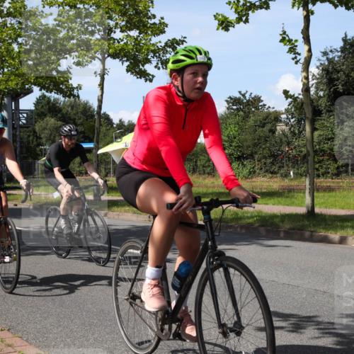 10.08.2025 - GEWOBA Citytriathlon Bremen Yannick Fuchs http://msf.ph/oto/8542432 10.08.2025 14:32:22 Radfahren 104, 105, 113, 284, 299, 344, 355, 359, 362, 366, 370, 376, 393, 433, 463, 489, 508 meine-sportfotos.de