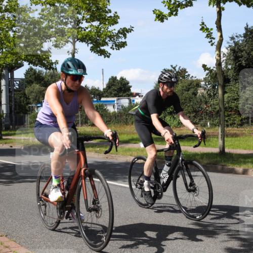 10.08.2025 - GEWOBA Citytriathlon Bremen Yannick Fuchs http://msf.ph/oto/8542435 10.08.2025 14:32:22 Radfahren 104, 105, 113, 284, 299, 344, 355, 359, 362, 366, 370, 376, 393, 433, 463, 489, 508 meine-sportfotos.de