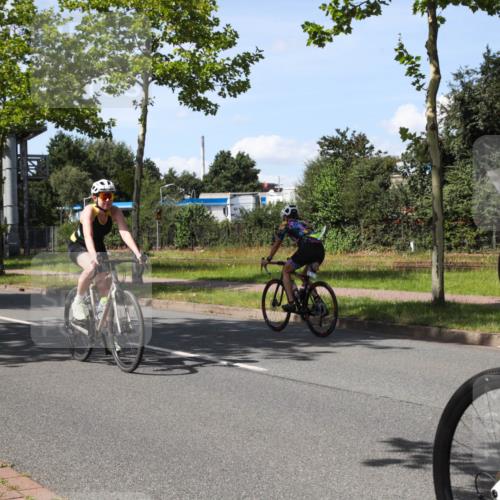 10.08.2025 - GEWOBA Citytriathlon Bremen Yannick Fuchs http://msf.ph/oto/8542448 10.08.2025 14:32:25 Radfahren 105, 113, 284, 299, 344, 355, 362, 366, 370, 393, 433, 463, 489, 508 meine-sportfotos.de
