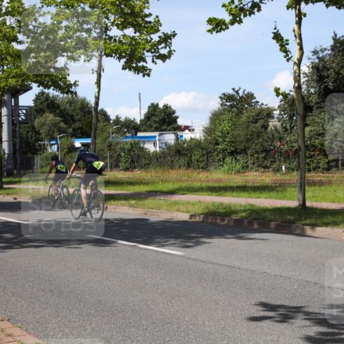 10.08.2025 - GEWOBA Citytriathlon Bremen Yannick Fuchs http://msf.ph/oto/8542568 10.08.2025 14:32:40 Radfahren 15, 82, 96, 118, 243, 284, 393, 420, 435 meine-sportfotos.de