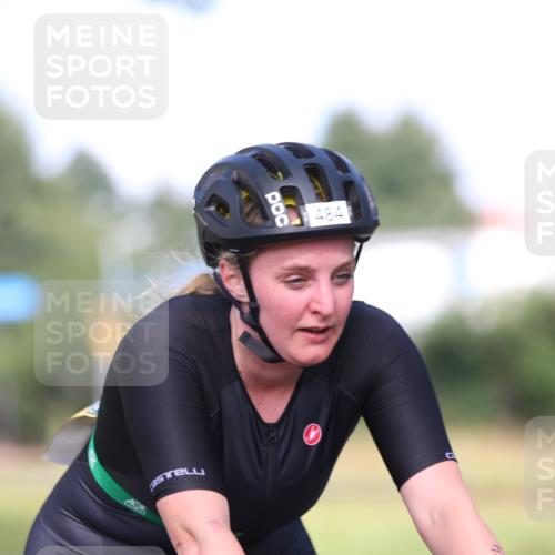 10.08.2025 - GEWOBA Citytriathlon Bremen Yannick Fuchs http://msf.ph/oto/8542569 10.08.2025 10:41:34 Radfahren 3, 15, 191, 195, 395, 484 meine-sportfotos.de