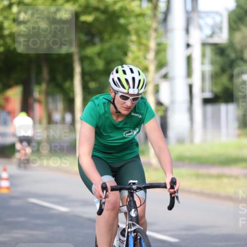 10.08.2025 - GEWOBA Citytriathlon Bremen Yannick Fuchs http://msf.ph/oto/8542601 10.08.2025 10:41:47 Radfahren 3, 9, 177, 223, 395, 410 meine-sportfotos.de