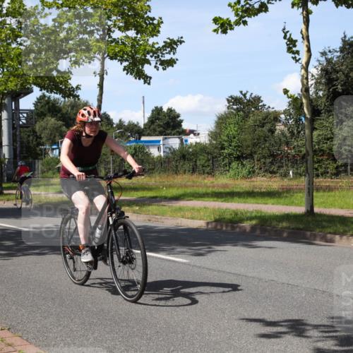 10.08.2025 - GEWOBA Citytriathlon Bremen Yannick Fuchs http://msf.ph/oto/8542616 10.08.2025 14:32:46 Radfahren 15, 82, 96, 118, 122, 243, 387, 420, 435, 501 meine-sportfotos.de