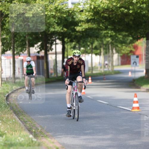 10.08.2025 - GEWOBA Citytriathlon Bremen Yannick Fuchs http://msf.ph/oto/8542669 10.08.2025 10:41:57 Radfahren 3, 9, 41, 177, 223, 395, 410 meine-sportfotos.de