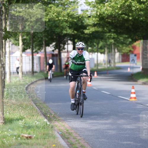 10.08.2025 - GEWOBA Citytriathlon Bremen Yannick Fuchs http://msf.ph/oto/8542692 10.08.2025 10:41:59 Radfahren 9, 41, 177, 223, 395, 410 meine-sportfotos.de