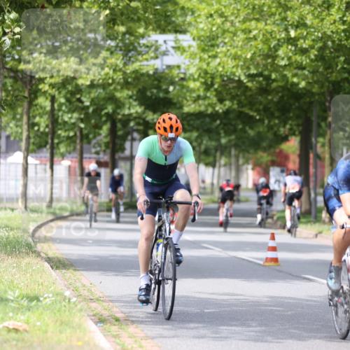 10.08.2025 - GEWOBA Citytriathlon Bremen Yannick Fuchs http://msf.ph/oto/8542701 10.08.2025 12:48:56 Radfahren 578, 621, 627, 641, 649, 655, 657, 682, 687, 717, 788, 857, 863, 897, 932, 950, 1010, 1027 meine-sportfotos.de