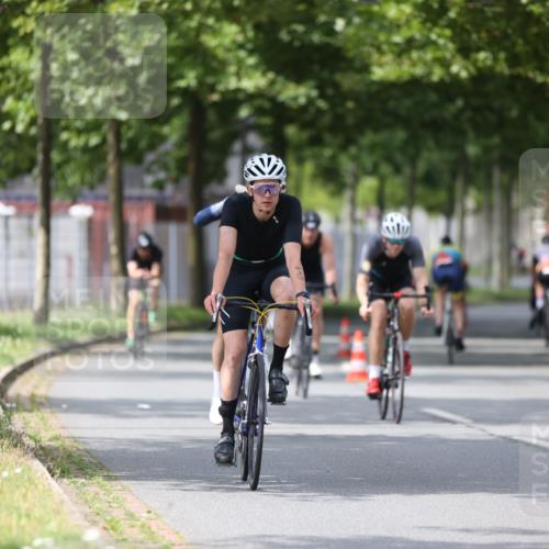 10.08.2025 - GEWOBA Citytriathlon Bremen Yannick Fuchs http://msf.ph/oto/8542717 10.08.2025 12:48:59 Radfahren 578, 621, 641, 649, 655, 682, 788, 863, 932, 950, 1010, 1027 meine-sportfotos.de
