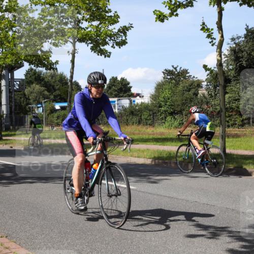 10.08.2025 - GEWOBA Citytriathlon Bremen Yannick Fuchs http://msf.ph/oto/8542721 10.08.2025 14:32:59 Radfahren 14, 15, 37, 82, 93, 96, 118, 122, 243, 357, 387, 435, 473, 501 meine-sportfotos.de