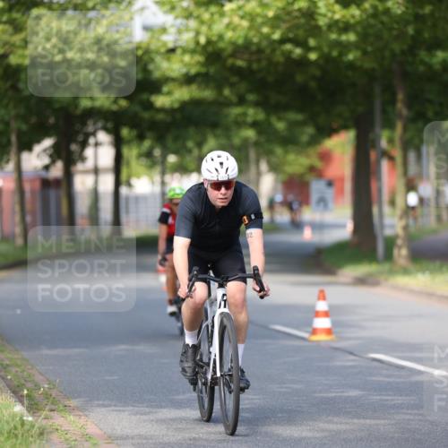 10.08.2025 - GEWOBA Citytriathlon Bremen Yannick Fuchs http://msf.ph/oto/8542726 10.08.2025 10:42:03 Radfahren 9, 41, 177, 223, 410 meine-sportfotos.de
