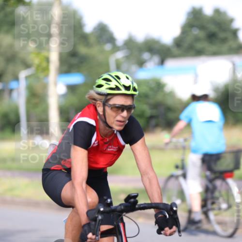 10.08.2025 - GEWOBA Citytriathlon Bremen Yannick Fuchs http://msf.ph/oto/8542747 10.08.2025 10:42:05 Radfahren 41, 131, 177, 223 meine-sportfotos.de