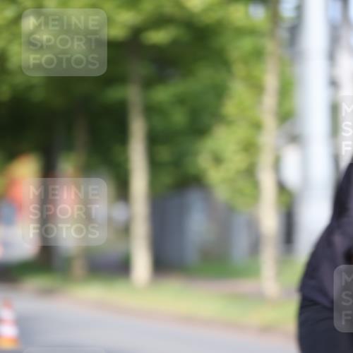 10.08.2025 - GEWOBA Citytriathlon Bremen Yannick Fuchs http://msf.ph/oto/8542783 10.08.2025 10:42:18 Radfahren 25, 131, 167, 189 meine-sportfotos.de