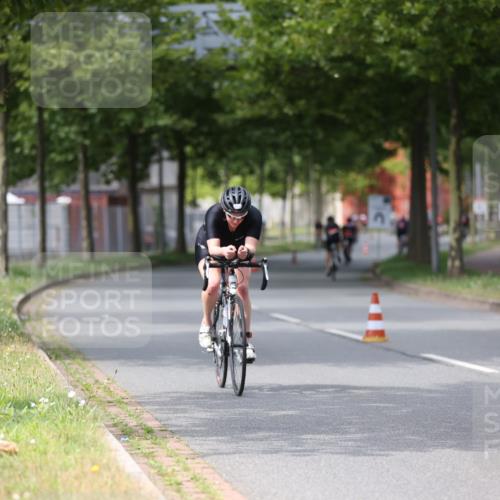 10.08.2025 - GEWOBA Citytriathlon Bremen Yannick Fuchs http://msf.ph/oto/8542788 10.08.2025 12:49:07 Radfahren 578, 641, 649, 682, 788, 840, 863, 950, 1010, 1027 meine-sportfotos.de