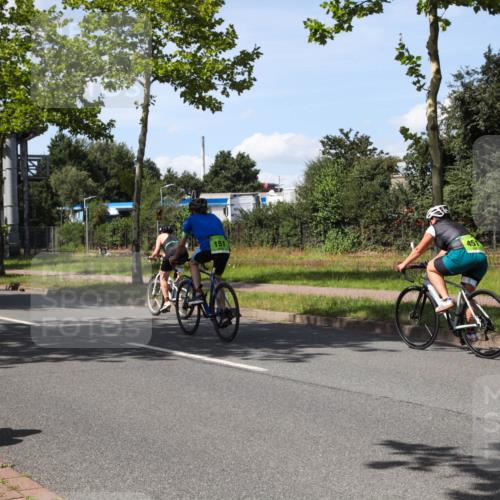 10.08.2025 - GEWOBA Citytriathlon Bremen Yannick Fuchs http://msf.ph/oto/8542791 10.08.2025 14:33:07 Radfahren 14, 37, 93, 122, 207, 357, 387, 473, 501 meine-sportfotos.de