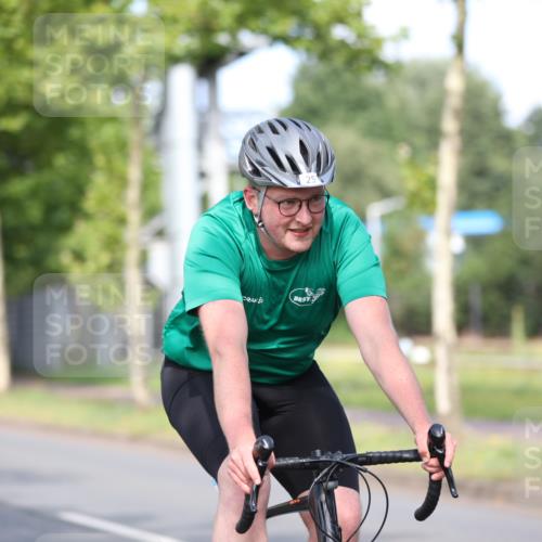 10.08.2025 - GEWOBA Citytriathlon Bremen Yannick Fuchs http://msf.ph/oto/8542801 10.08.2025 10:42:19 Radfahren 25, 89, 131, 167, 189 meine-sportfotos.de