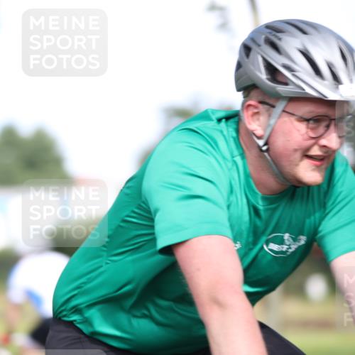 10.08.2025 - GEWOBA Citytriathlon Bremen Yannick Fuchs http://msf.ph/oto/8542808 10.08.2025 10:42:20 Radfahren 25, 89, 131, 167, 189 meine-sportfotos.de