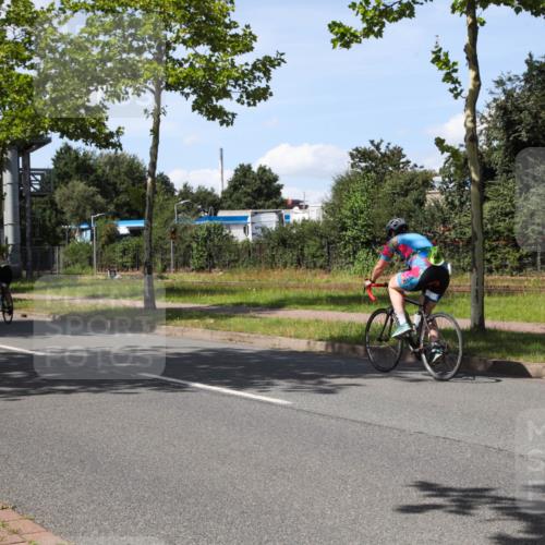 10.08.2025 - GEWOBA Citytriathlon Bremen Yannick Fuchs http://msf.ph/oto/8542847 10.08.2025 14:33:17 Radfahren 14, 37, 74, 93, 138, 207, 473, 518, 519 meine-sportfotos.de