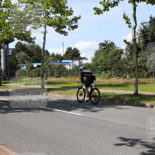 10.08.2025 - GEWOBA Citytriathlon Bremen Yannick Fuchs http://msf.ph/oto/8542896 10.08.2025 14:33:25 Radfahren 2, 74, 138, 207, 440, 518, 519 meine-sportfotos.de