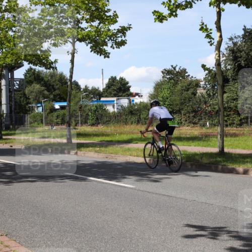 10.08.2025 - GEWOBA Citytriathlon Bremen Yannick Fuchs http://msf.ph/oto/8542910 10.08.2025 14:33:28 Radfahren 2, 48, 74, 138, 207, 440, 514, 518, 519 meine-sportfotos.de