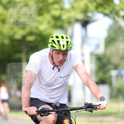 10.08.2025 - GEWOBA Citytriathlon Bremen Yannick Fuchs http://msf.ph/oto/8542929 10.08.2025 10:42:47 Radfahren 17, 175, 199, 438 meine-sportfotos.de
