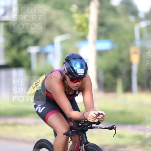 10.08.2025 - GEWOBA Citytriathlon Bremen Yannick Fuchs http://msf.ph/oto/8542955 10.08.2025 10:43:01 Radfahren 51, 149, 438 meine-sportfotos.de