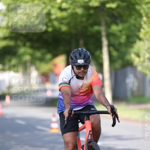 10.08.2025 - GEWOBA Citytriathlon Bremen Yannick Fuchs http://msf.ph/oto/8542983 10.08.2025 10:43:17 Radfahren 27, 51, 149, 361, 415 meine-sportfotos.de