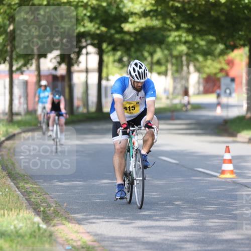 10.08.2025 - GEWOBA Citytriathlon Bremen Yannick Fuchs http://msf.ph/oto/8542991 10.08.2025 10:43:18 Radfahren 27, 51, 149, 361, 415 meine-sportfotos.de