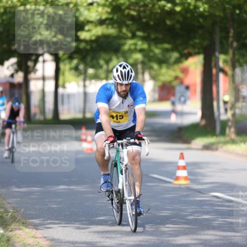 10.08.2025 - GEWOBA Citytriathlon Bremen Yannick Fuchs http://msf.ph/oto/8542998 10.08.2025 10:43:19 Radfahren 27, 51, 149, 361, 415 meine-sportfotos.de