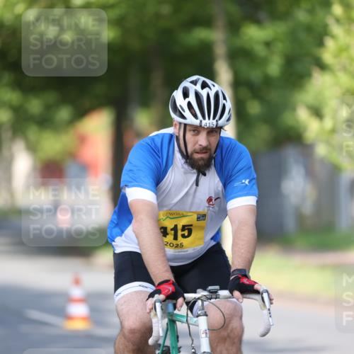 10.08.2025 - GEWOBA Citytriathlon Bremen Yannick Fuchs http://msf.ph/oto/8543000 10.08.2025 10:43:20 Radfahren 27, 51, 149, 361, 415, 422 meine-sportfotos.de
