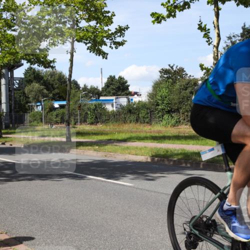 10.08.2025 - GEWOBA Citytriathlon Bremen Yannick Fuchs http://msf.ph/oto/8543006 10.08.2025 14:33:40 Radfahren 2, 25, 48, 65, 138, 440, 514, 519, 522 meine-sportfotos.de