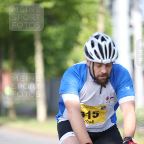 10.08.2025 - GEWOBA Citytriathlon Bremen Yannick Fuchs http://msf.ph/oto/8543007 10.08.2025 10:43:20 Radfahren 27, 51, 149, 361, 415, 422 meine-sportfotos.de