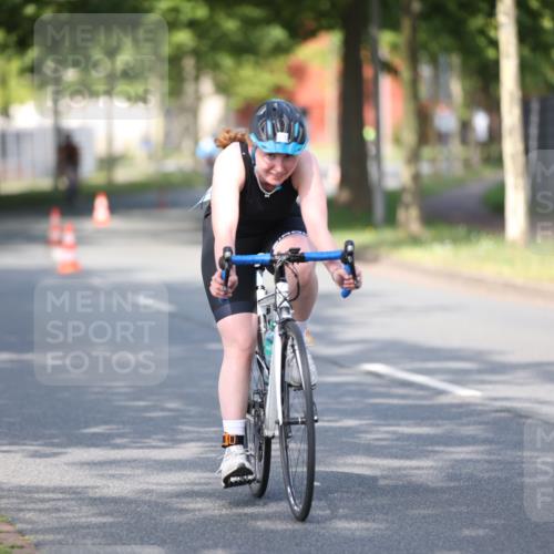 10.08.2025 - GEWOBA Citytriathlon Bremen Yannick Fuchs http://msf.ph/oto/8543017 10.08.2025 10:43:21 Radfahren 27, 51, 149, 361, 415, 422 meine-sportfotos.de